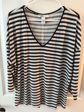White House Black Market Black and White Striped V-Neck Tunic